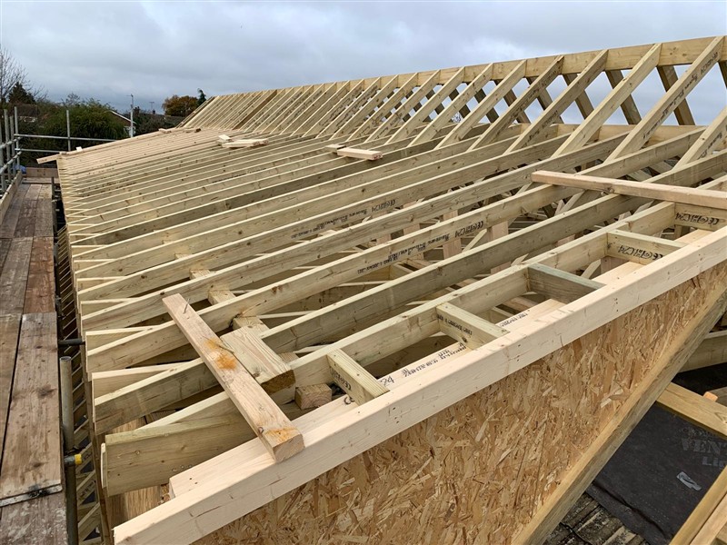 Timber roof structure