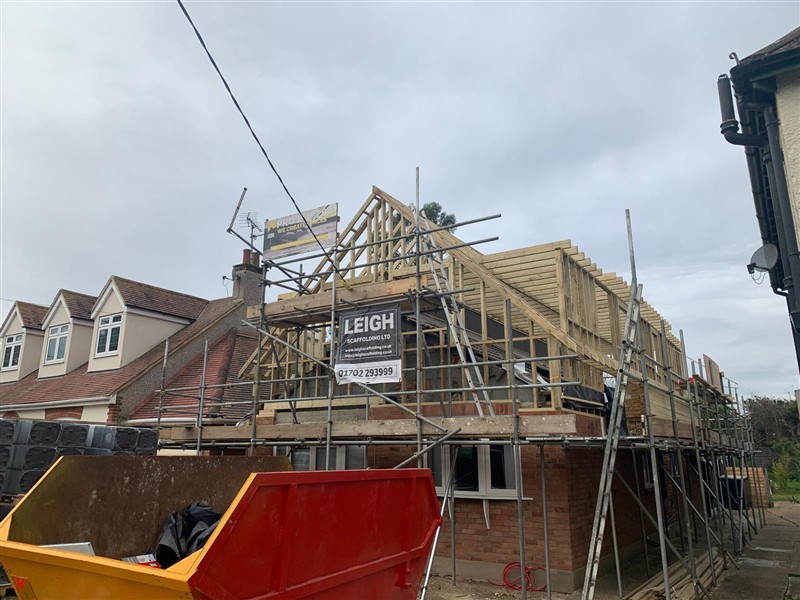 Scaffolding and roof structure